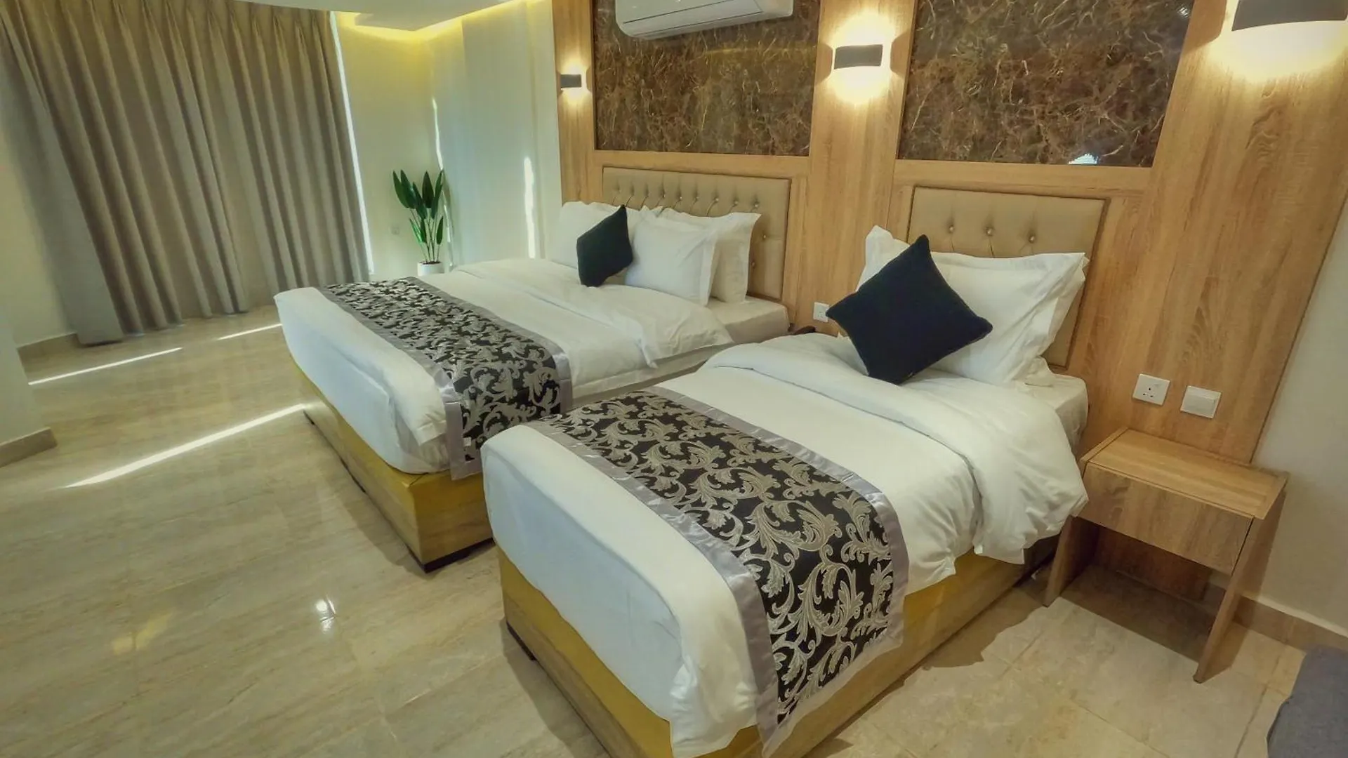 Grand Season Hotel 아카바